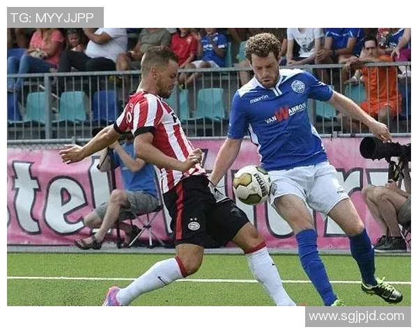 邓伯什与特尔斯达的精彩对决揭示了足球战术的新趋势与未来发展方向