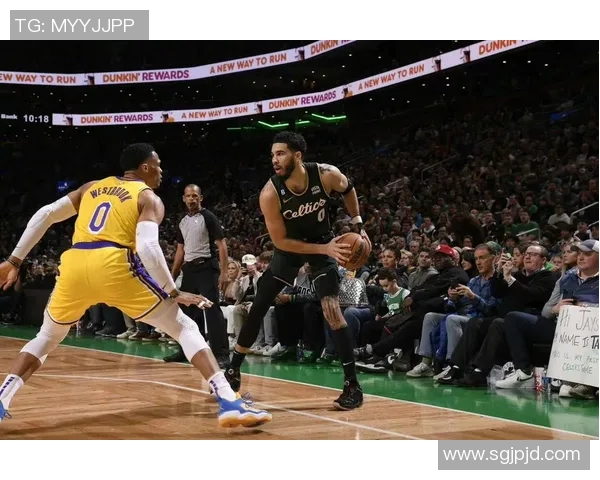 成都滑板队防守策略分析与比赛表现的得失总结