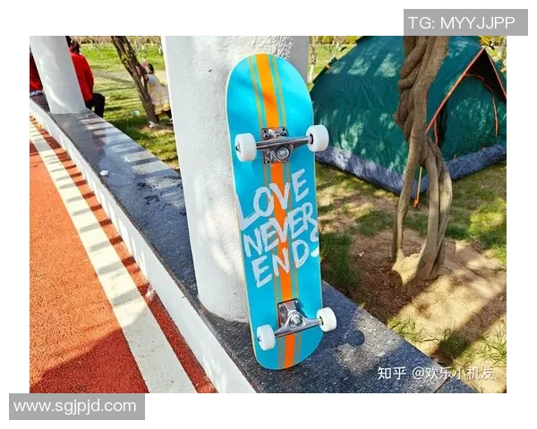 南京滑板队与成都滑板队赛后复盘分析意识碰撞与战术对决 南京滑板队与成都滑板队赛后复盘分析意识碰撞与战术对决